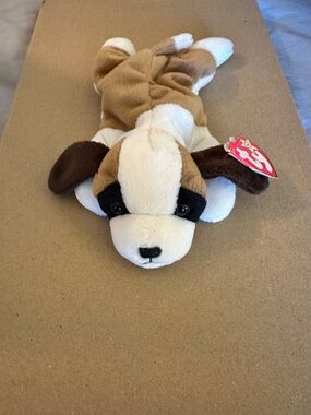 Ty Beanie Baby- Beanie Babies Collection NWT Bernie 1996